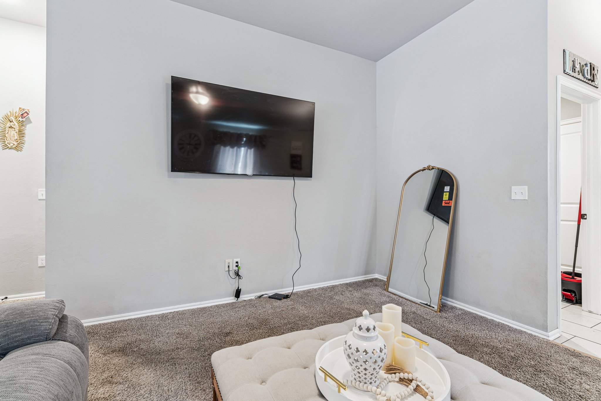 13-web-or-mls-4613 Crystal Clear Ln_013.jpg