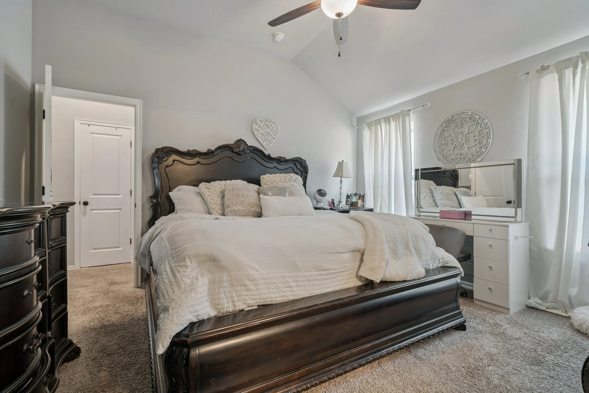 24-web-or-mls-4613 Crystal Clear Ln_024.jpg