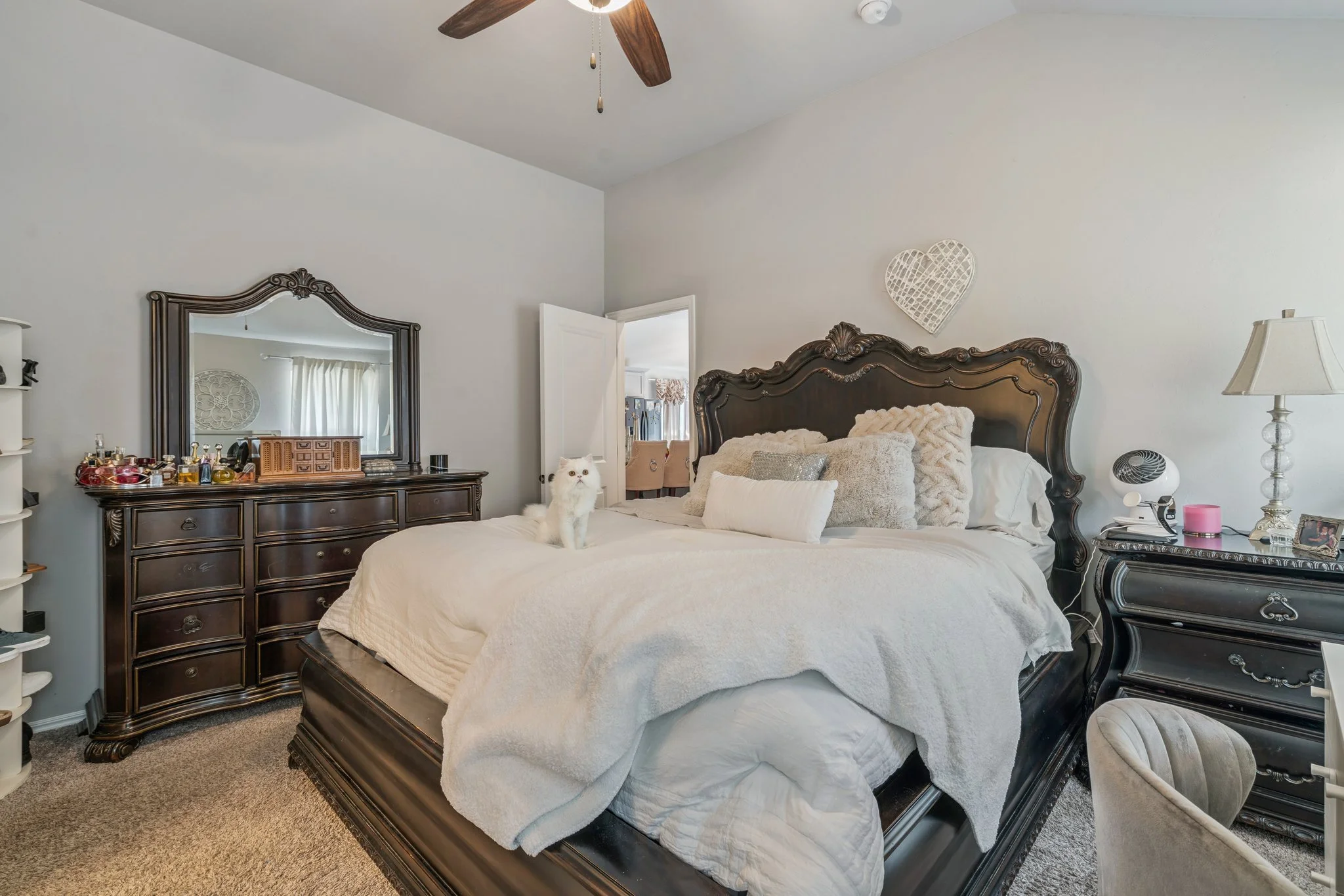 26-web-or-mls-4613 Crystal Clear Ln_026.jpg