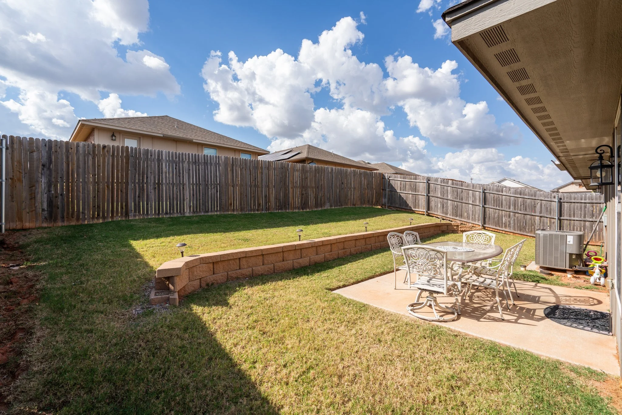 40-web-or-mls-4613 Crystal Clear Ln_040.jpg