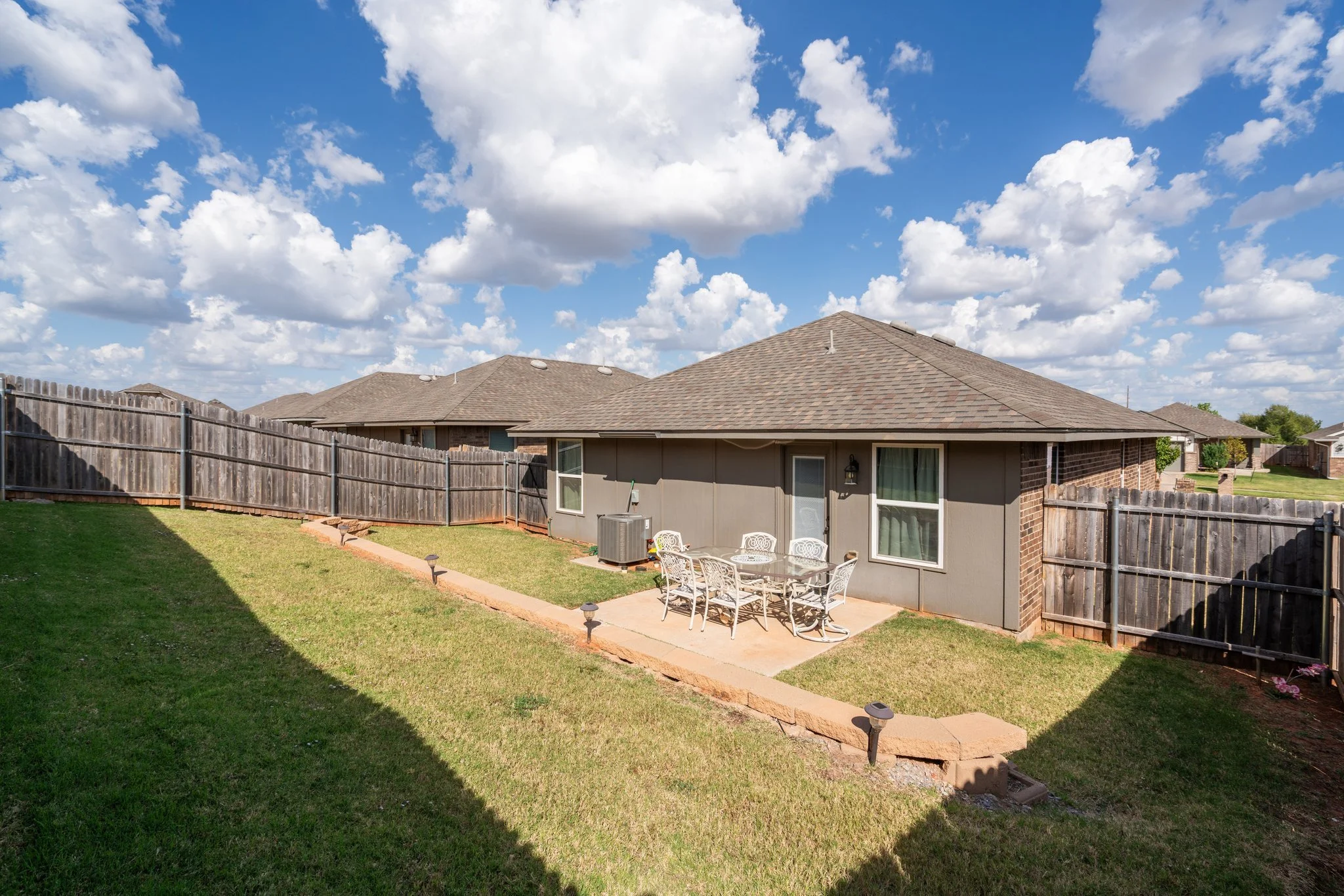 41-web-or-mls-4613 Crystal Clear Ln_041.jpg