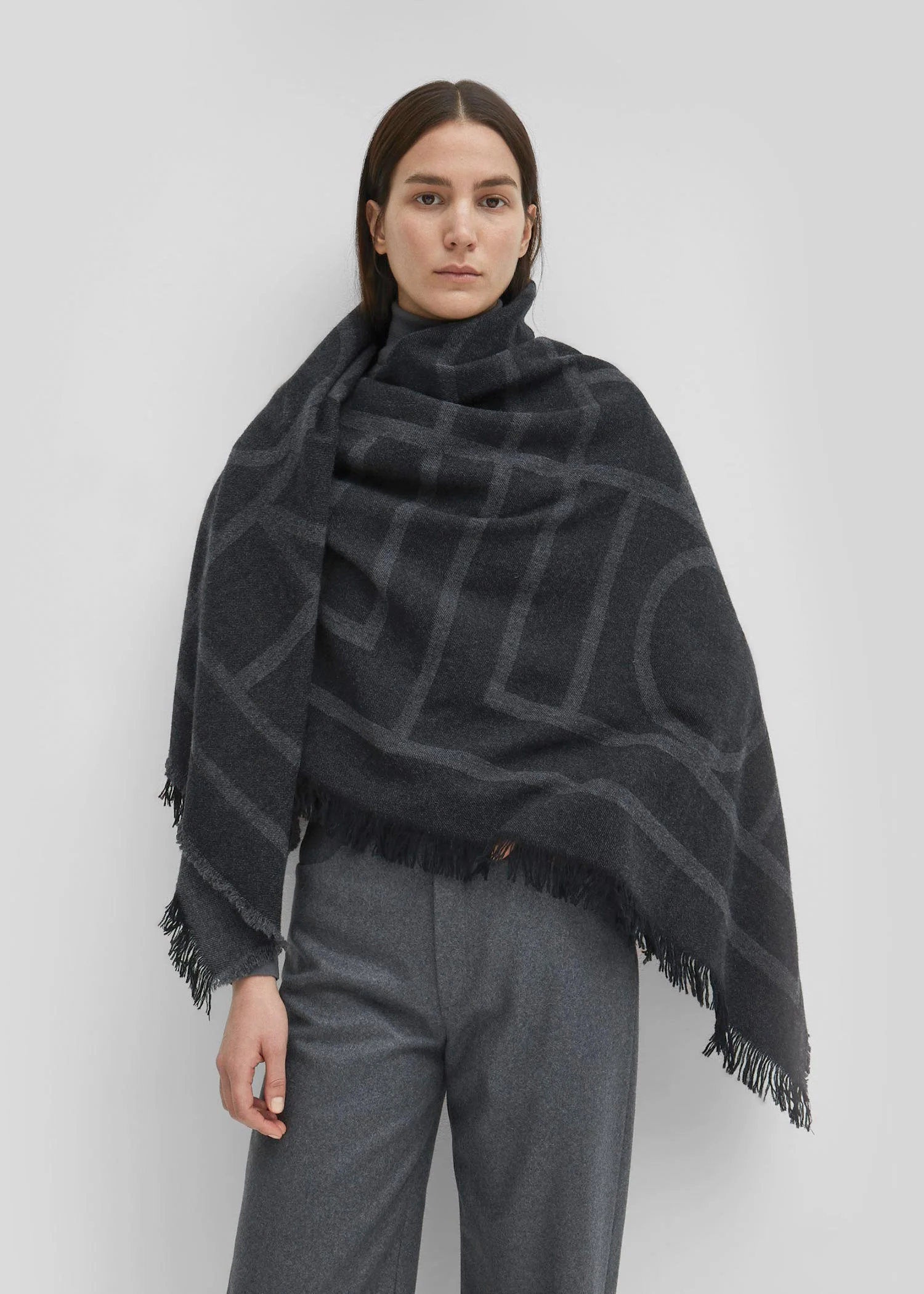 toteme_fw19_como_grey_monogram_front-1.jpg