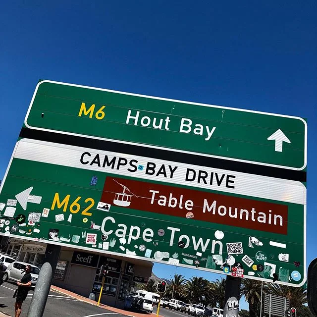 V&aring;ra &rsquo;hoods&rsquo; en hel vecka till! H&auml;rligt!! | Our hoods for a week! Fab!! #campsbay #capetown #southafrica #sydafrika #kapstaden #bestbreakfast #labelle #sohappy