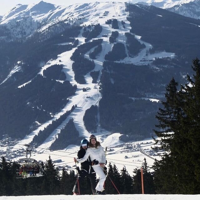 Japp, vi har vinter med sn&ouml; och☀️. | Yes, we do have winter, with snow and ☀️ #ourhood #flachau #salzburgerland #austria #winterwonderland