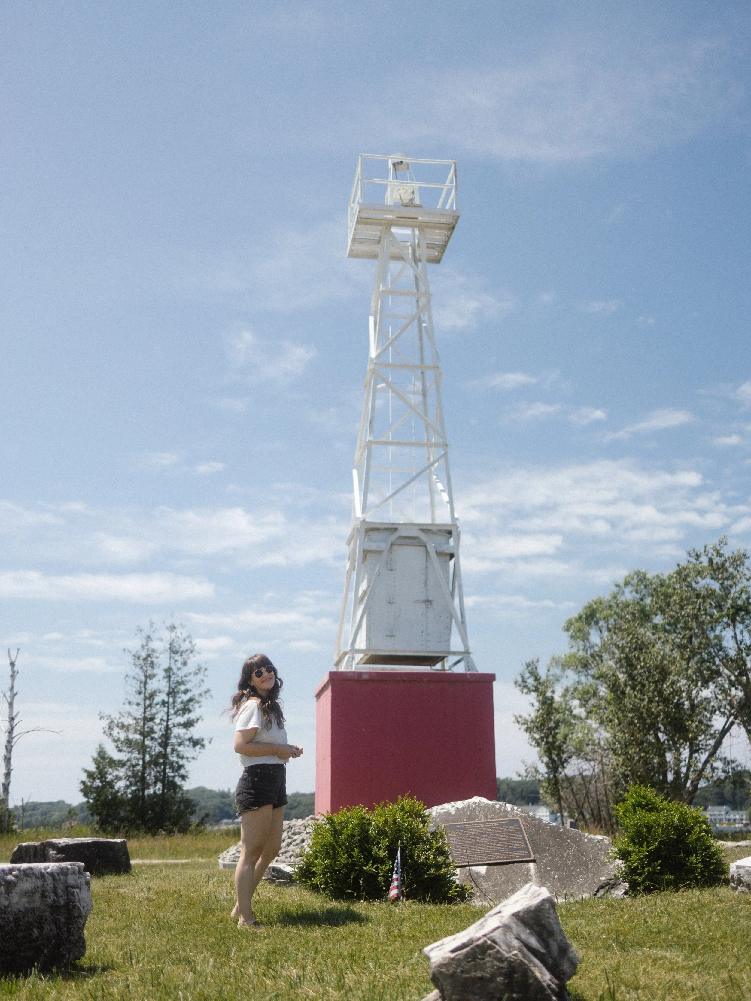 My 112th Michigan lighthouse officially in the books&hellip; the Portage River North Pierhead! ⚓️