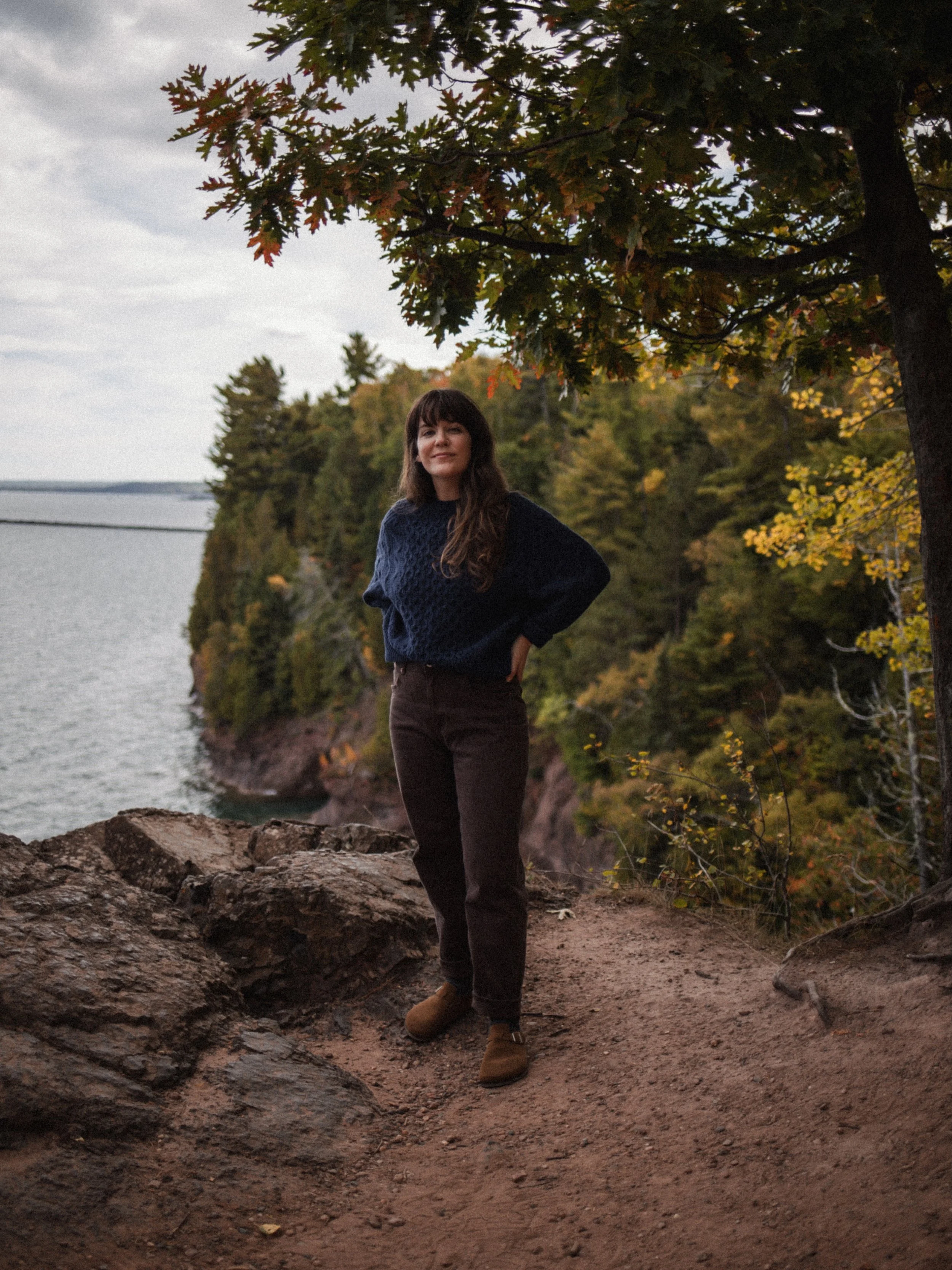 A beautiful warm evening, the first pops of fall color and a few photos together to celebrate one year with my love. 🍂 @elliotjkennedy
