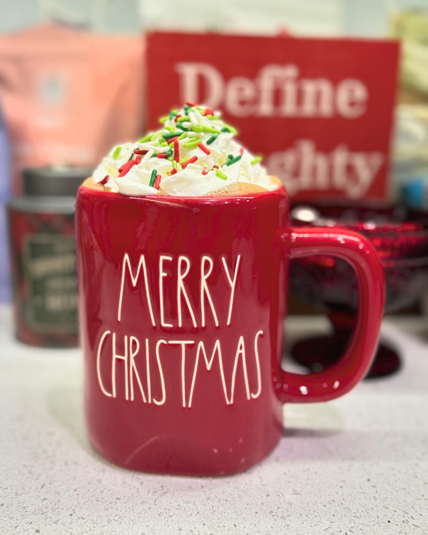Hope your day was merry and bright!! Merry Christmas! 🎄🎁 #ᴄʜʀɪsᴛᴍᴀs2023  #merrychristmas🎄 #happychristmas #raedunnchristmasmugs
