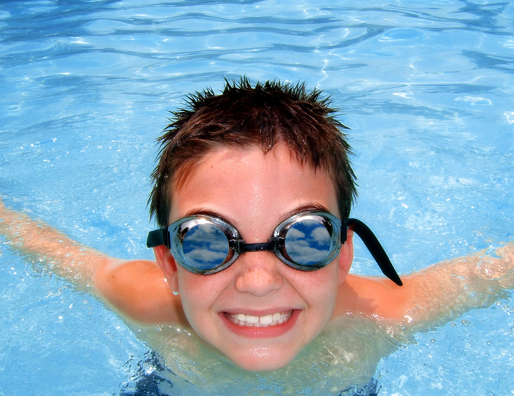 boy pool goggles.jpg