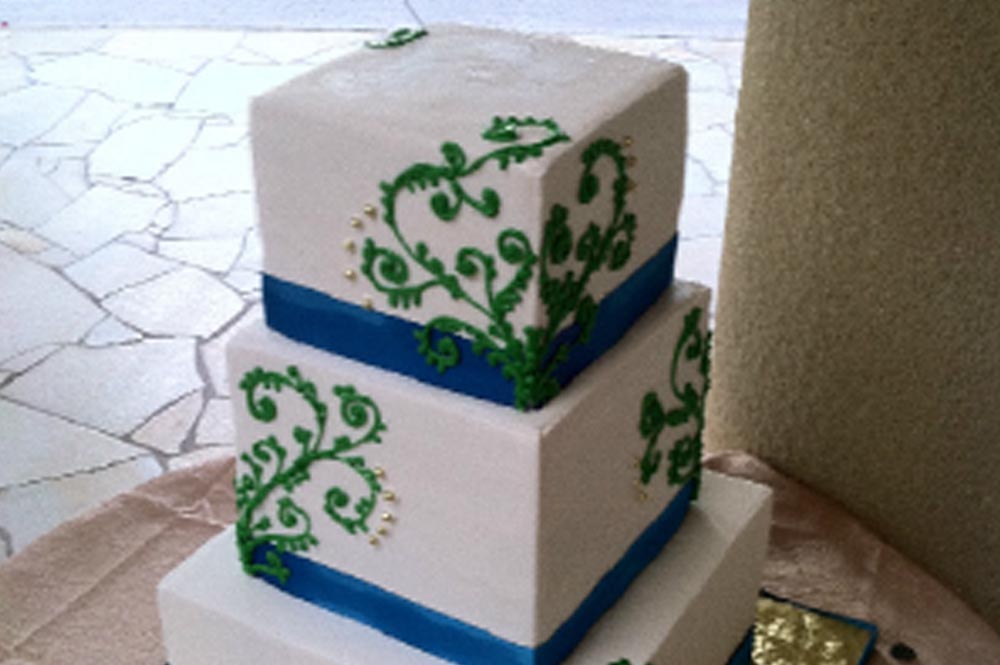 custom wedding cake by Nixon at Madcakez honolulu Oahu Hawaii