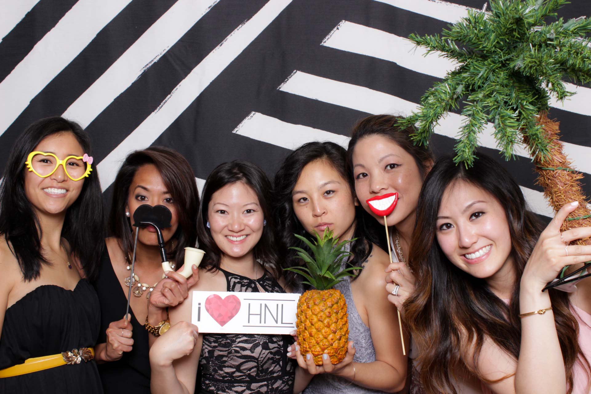 360 PHOTO BOOTH  Party Pix Hawaii