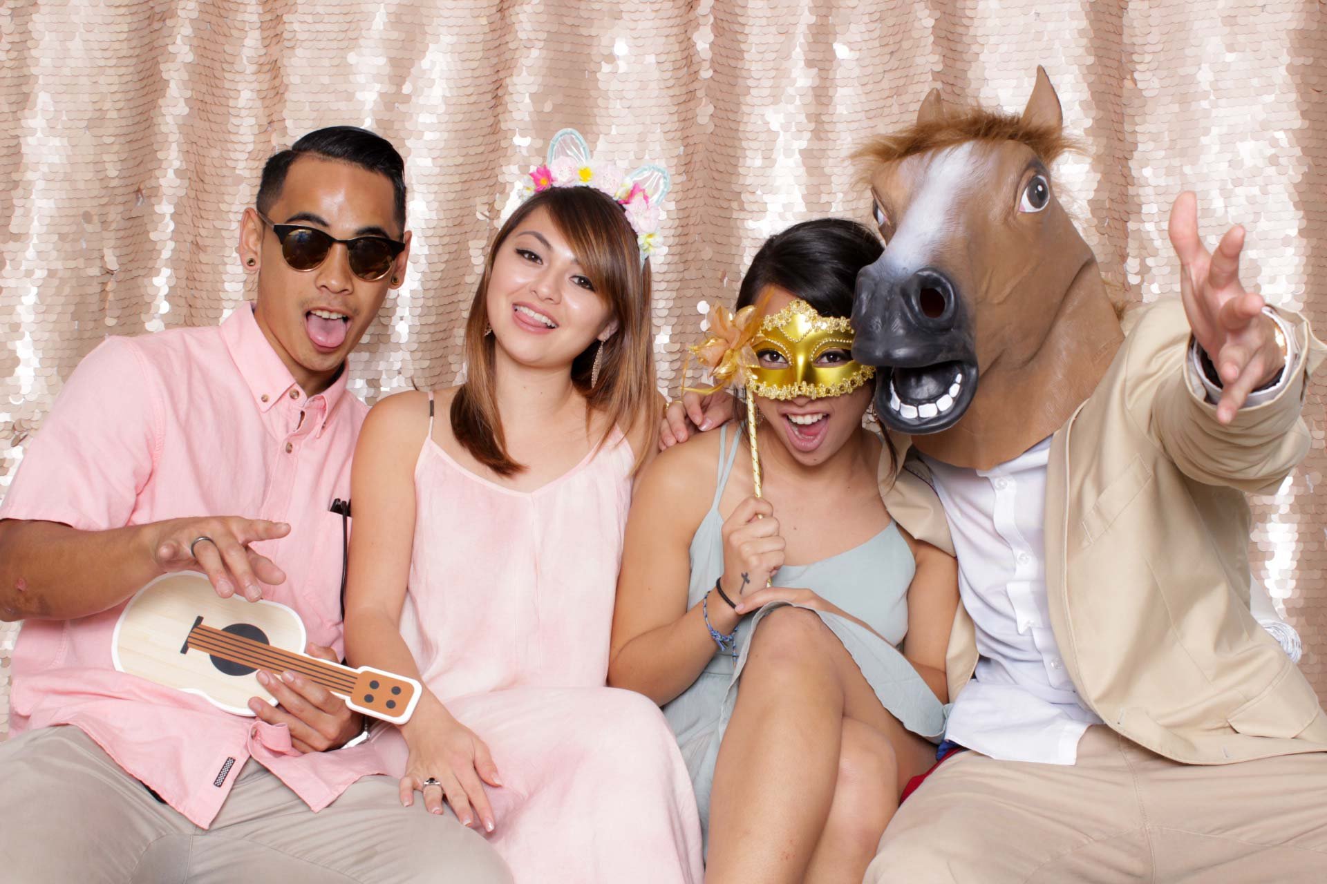 Hawaii wedding party photobooth prices cost packages oahu hawaii (27).JPG