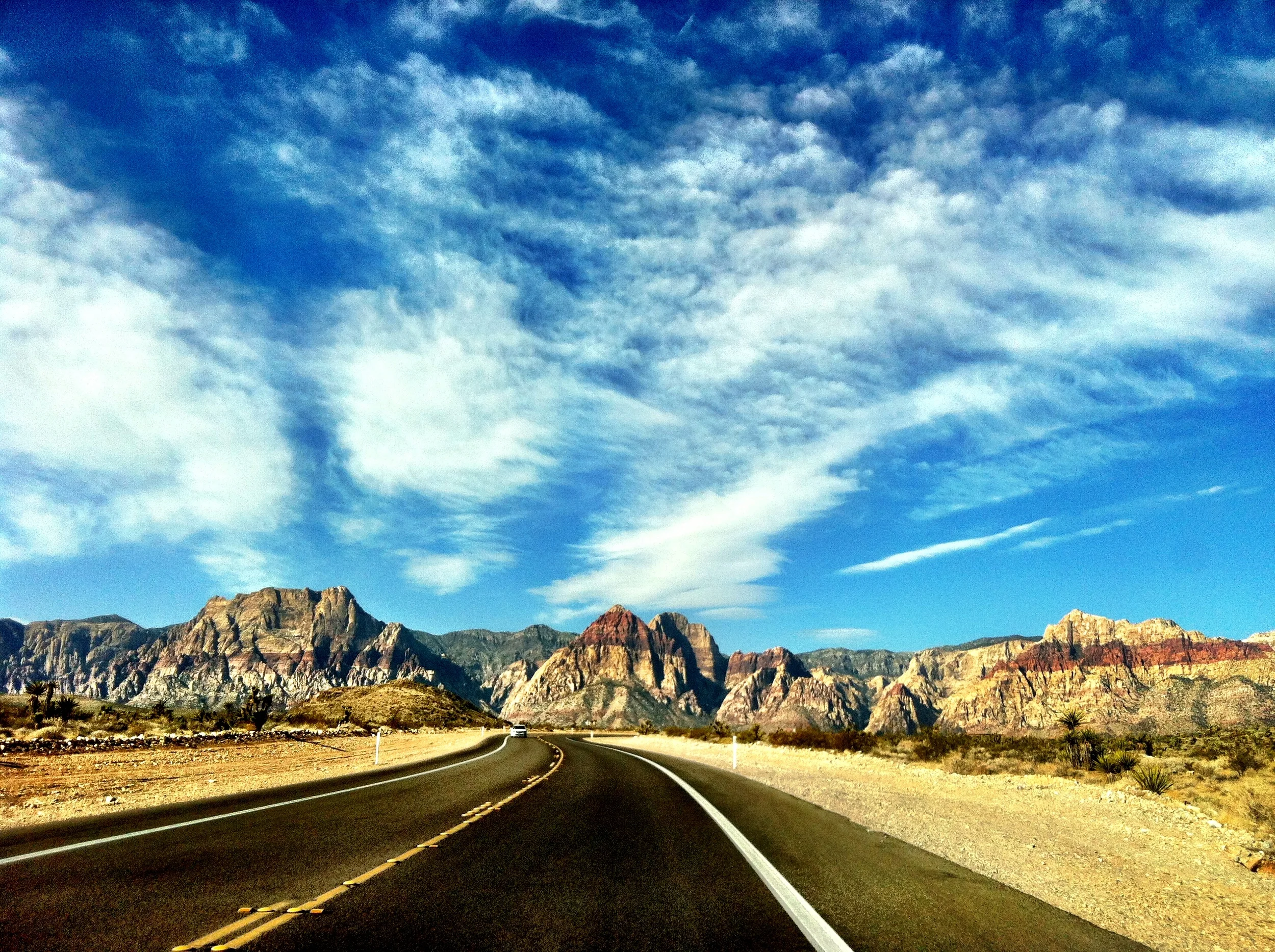  Craig Waller is a highly experienced  Atlanta photographer  with  35 years of experience  specializing in  sports photography, creative portraits, product photography, and lifestyle shoots . His expertise extends beyond traditional photography, as h