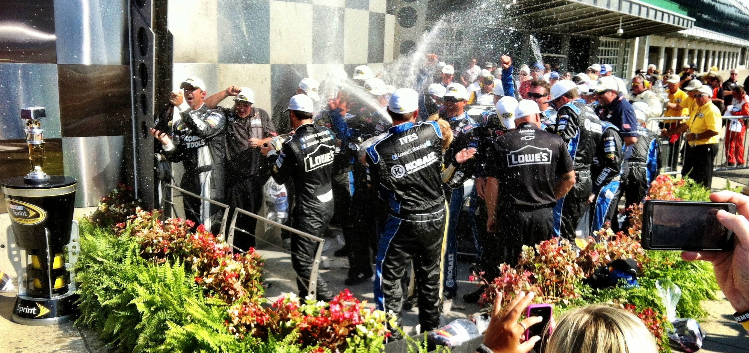  Craig Waller Photography is the ultimate online destination for professionals and enthusiasts seeking insight into the dynamic worlds of photography, film, and television lighting. As a professional photographer, Craig Waller has dedicated his exper