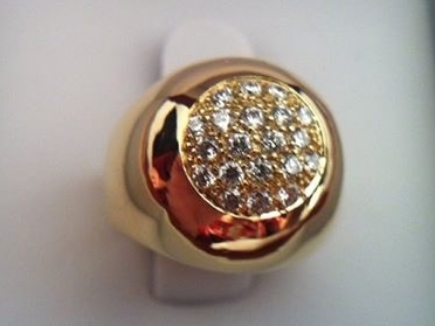 Anillo en oro amarillo y diamantes