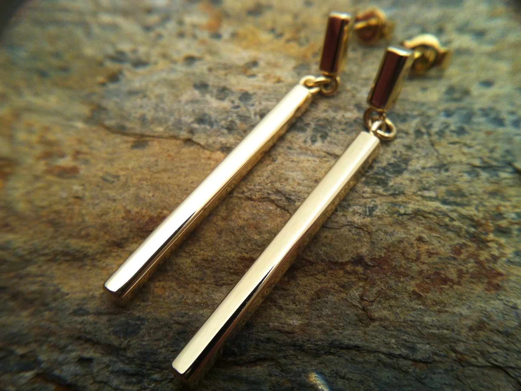 Aros en oro amarillo