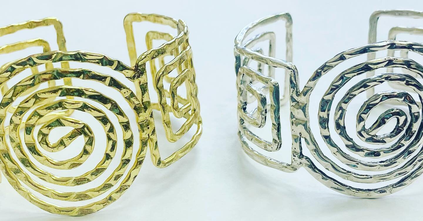 My gorgeous new cuff bracelet available in silver, 14k yellow white or rose gold. #cuffbracelet #wowbracelet
