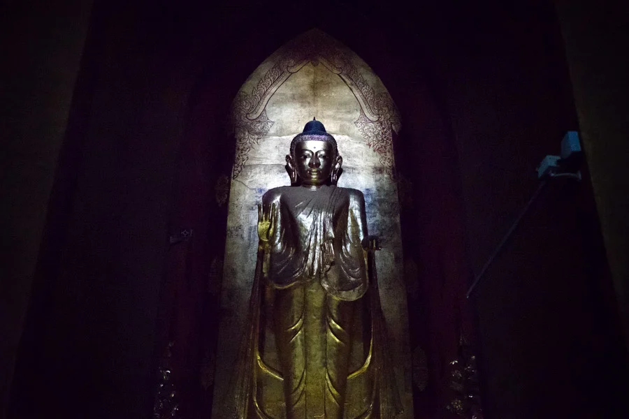 Madelene-Farin-Myanmar-0111.jpg