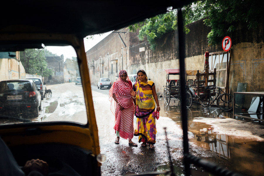Backstreets, quiet streets of Jaipur.