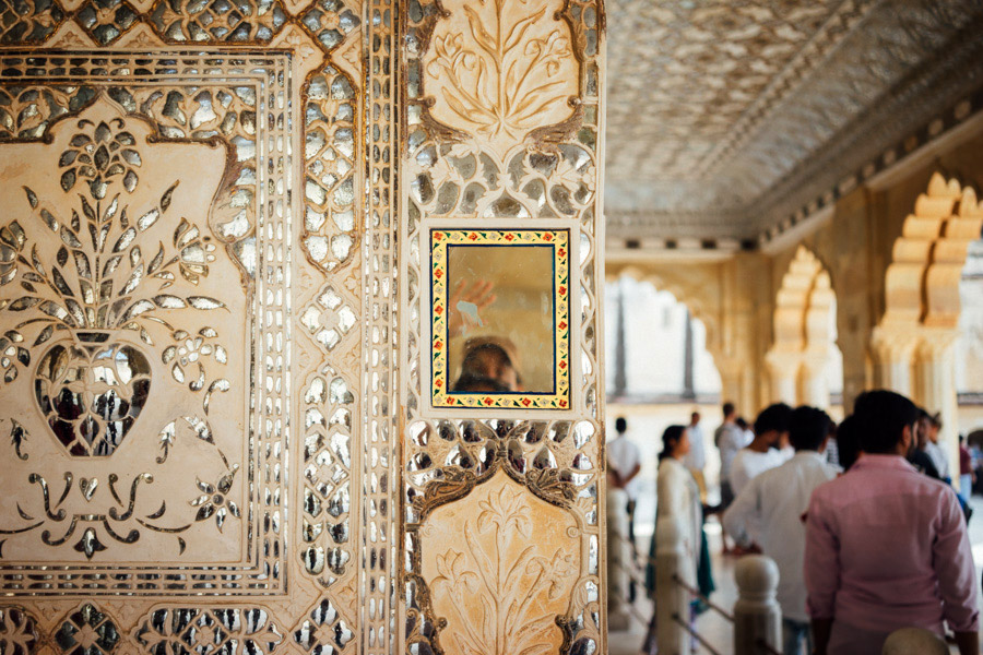  The room of mirrors at Amer Fort. 