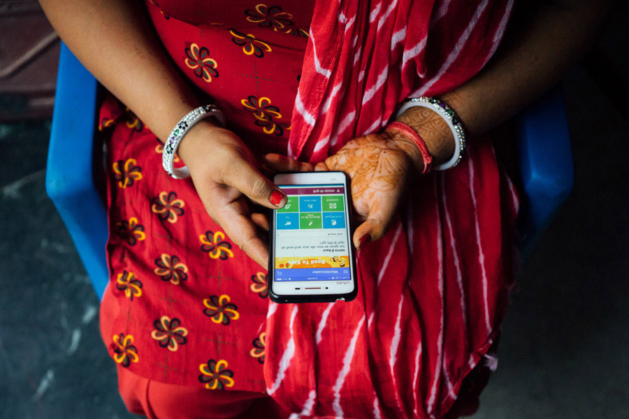 Madelene Farin for Worldreader , in Delhi, India.
