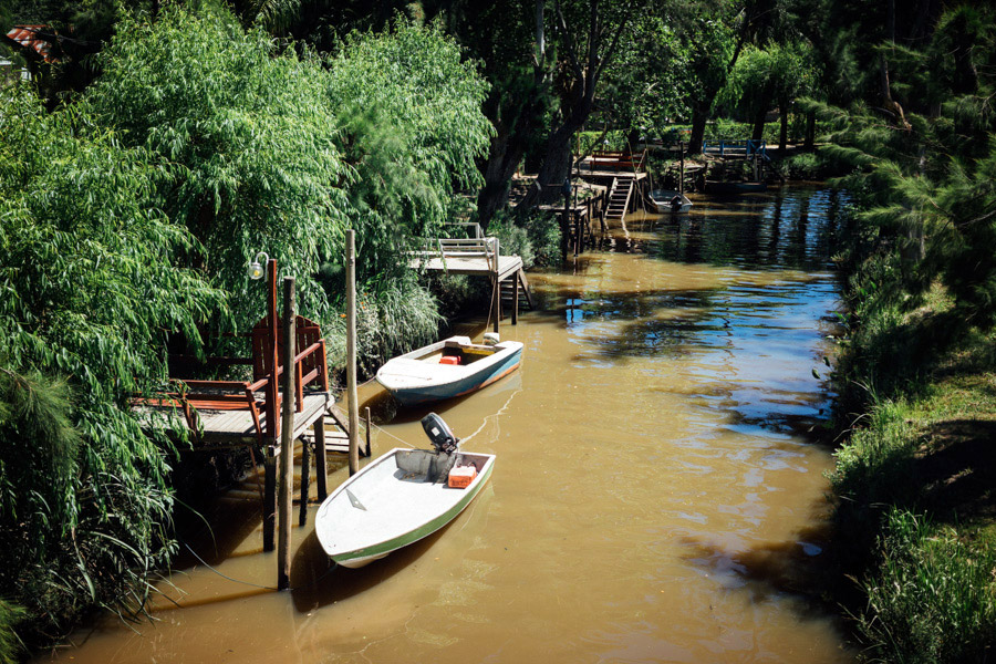  Canals of Tigre. 