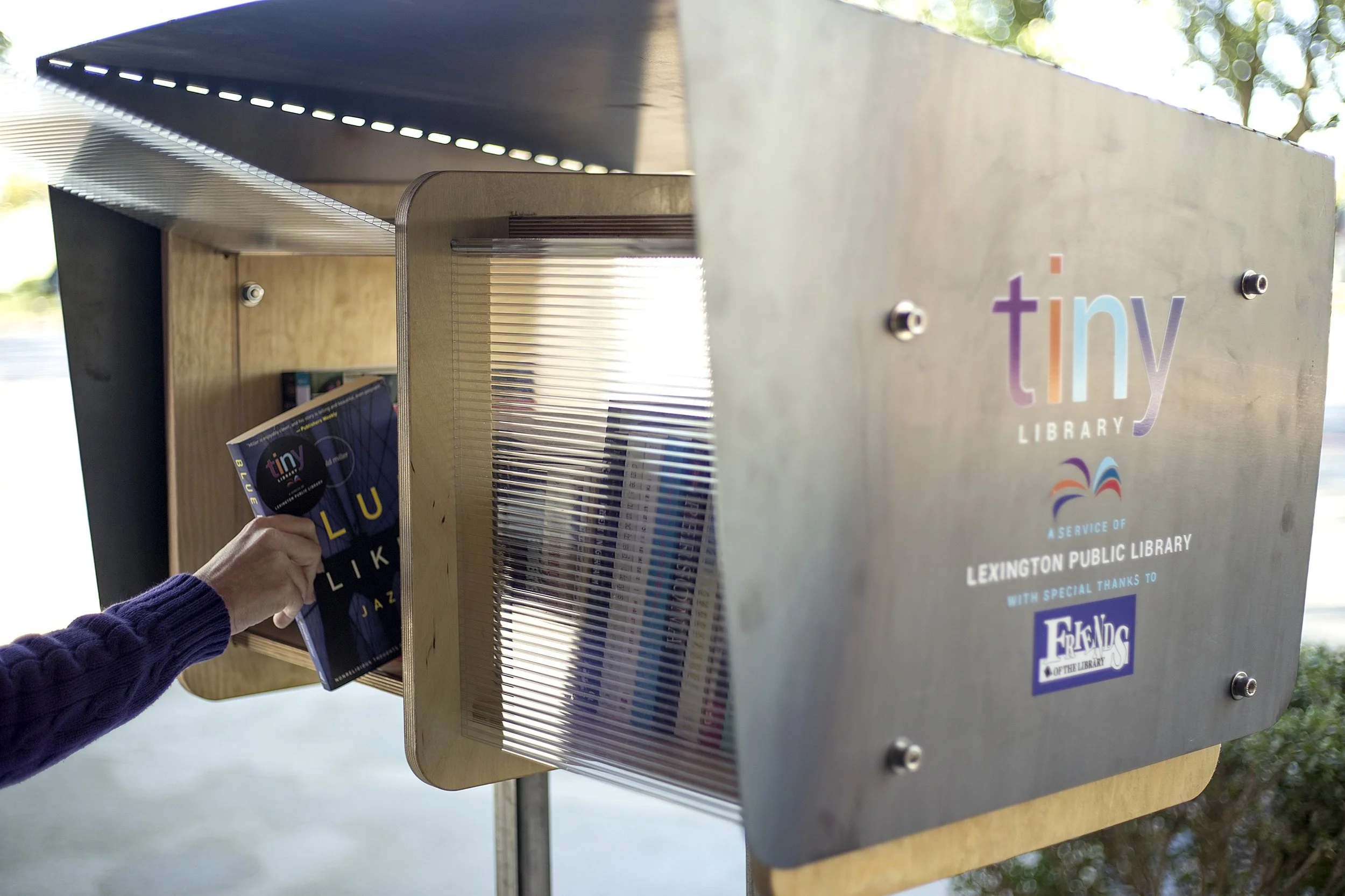 TINY LIBRARIES