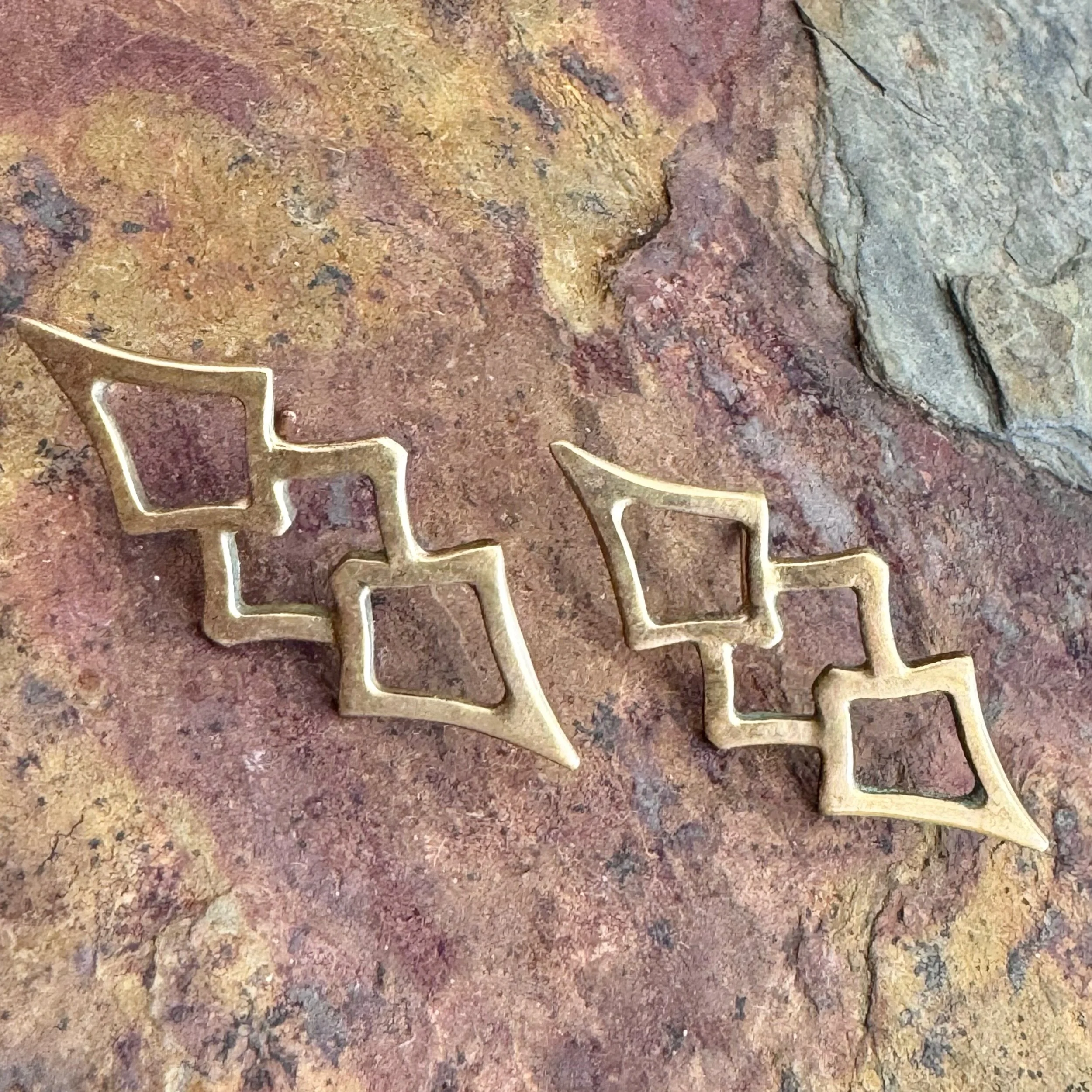 4F40642D-B4DC-4A6B-95DB-39FCBBA4FF2E