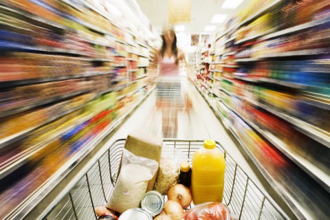 Supermarketi so hale brezosebnosti, je to napredek?