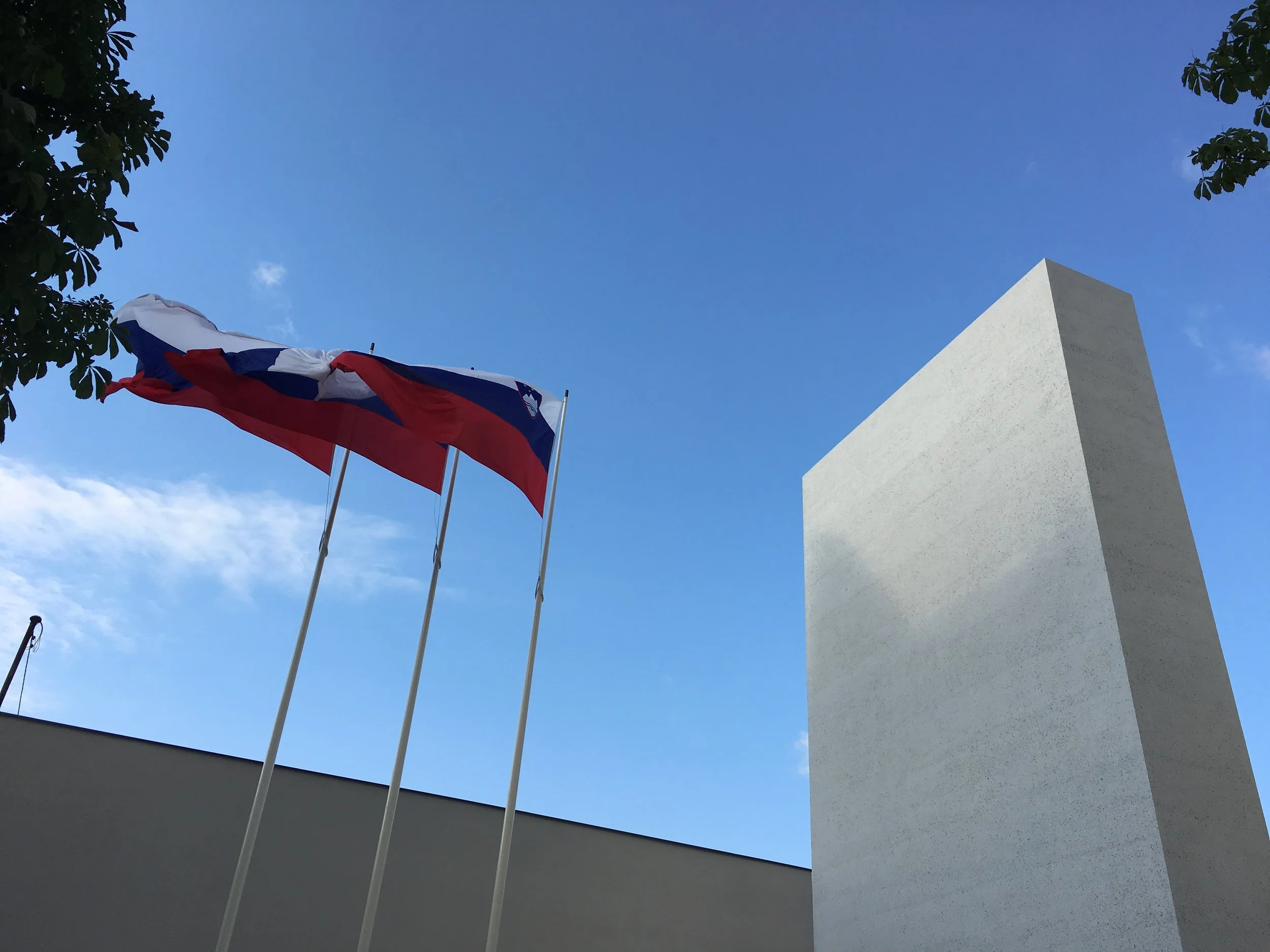 SSS – Sramotni spomenik Slovenije