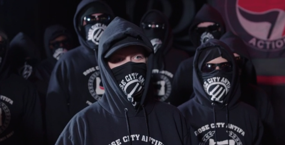 »Anti-fa so veliko darilo desnici«