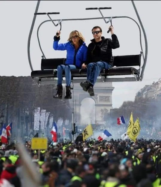 Pariz gori, Macron pa smuča