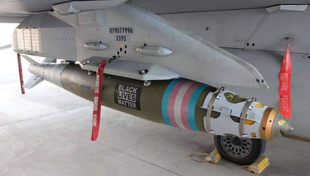 Nosite maske za zdravje, mi bombardiramo! 