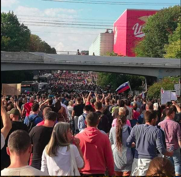Protest: Česa ne boste brali v uradnih medijih? 