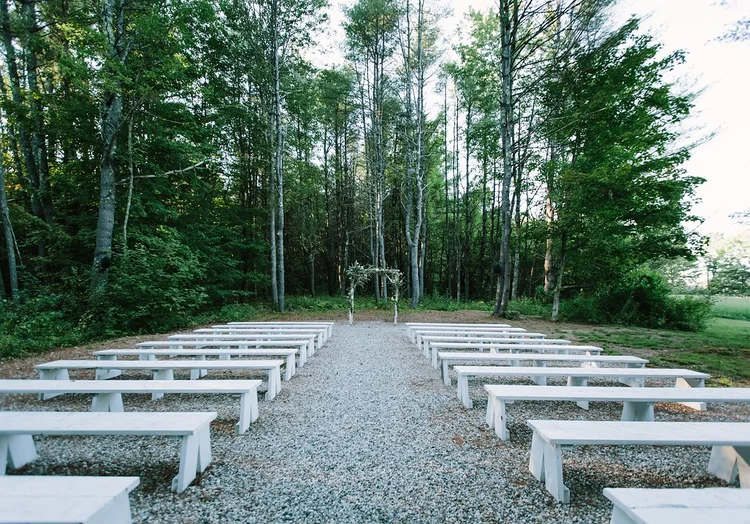 Portland Maine Outdoor Wedding The Wedding Barns Of Maine
