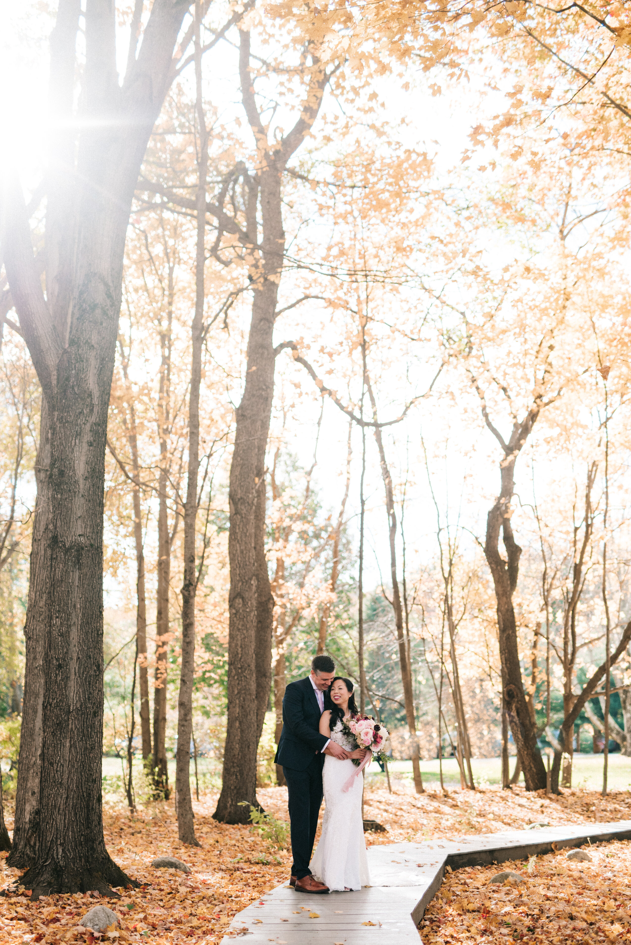 Fall wedding in sancuary photo by gabby Riggieri.jpg