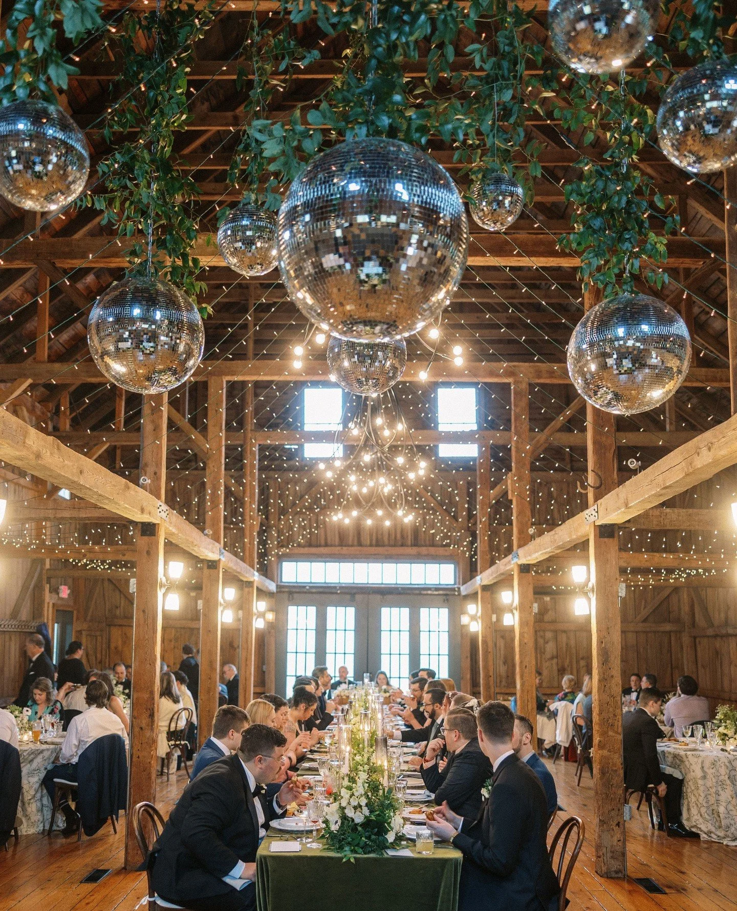 Lush textures, luxe linens, and all that twinkles for this stunning barn reception featuring the elegant greens of spring at Flanagan Farm
S&M
Photographer: @katirosado
Planner: @oliveandcoevents
Catering: @bigtreecatering
Dessert: @bearbr