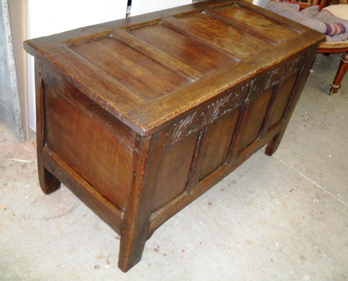 oak coffer 2.JPG