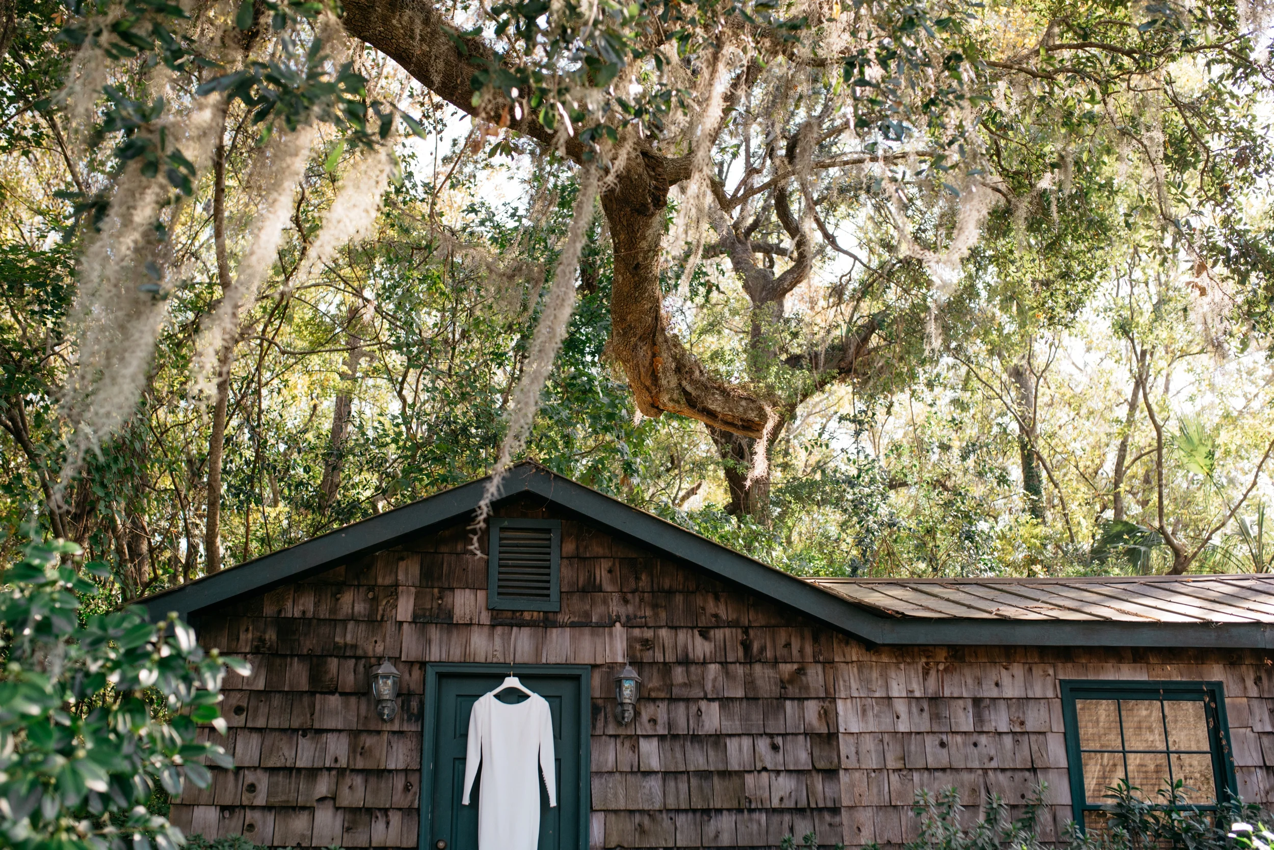Charlestonweddingphotographer-2.jpg