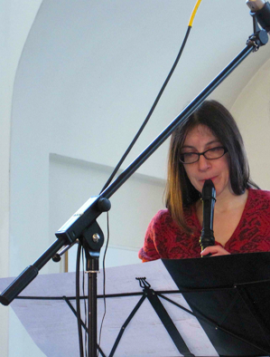 Kotoka Suzuki. Performance of While Ripples Enlace... at SinusTon Festival, Germany. Lucia Mense, alto recorder.