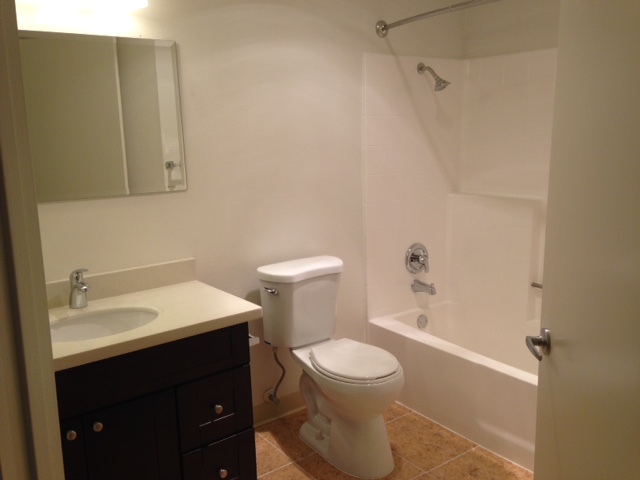 FS Plan A RT Bath.JPG