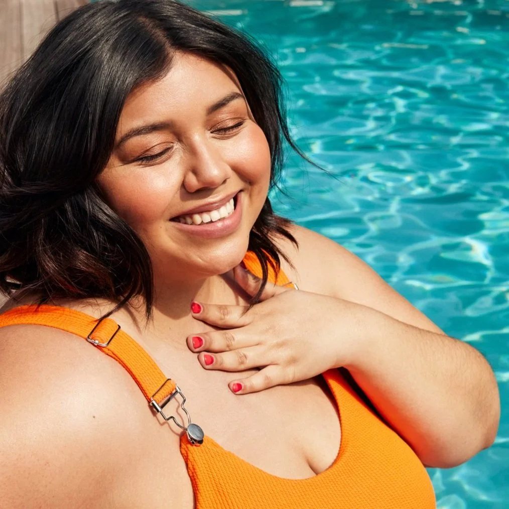 Q22023_Location_Natassia_GWP_Pink_Tote_Sunscreen_8295.jpg