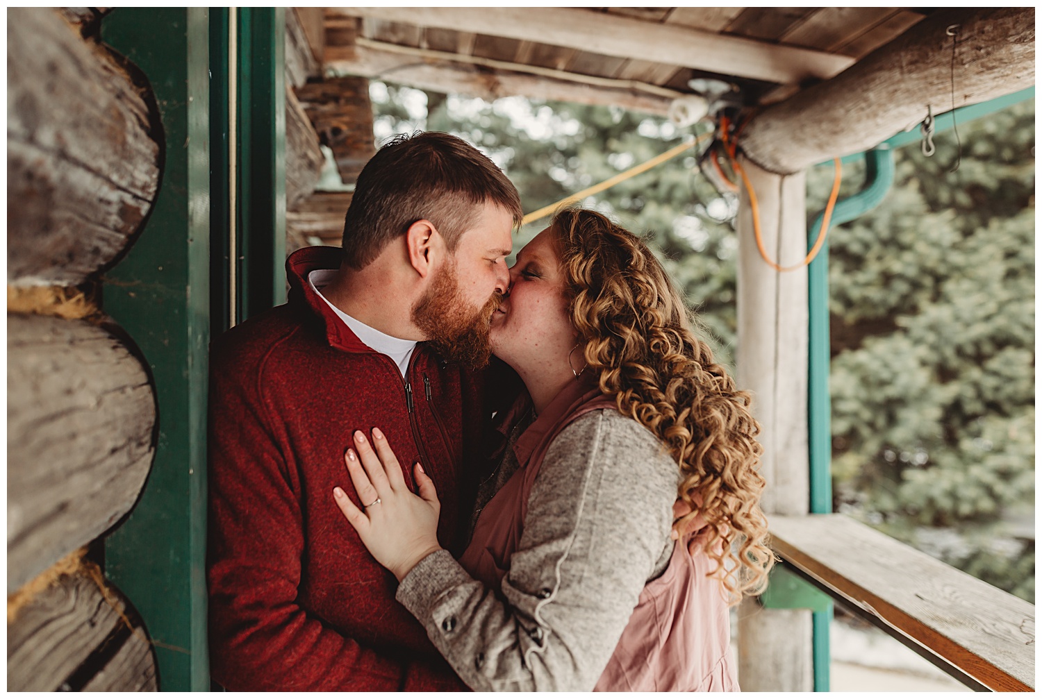 Peacock Road Family Farm Laingsburg MIchigan Winter Engagement Session_1330.jpg