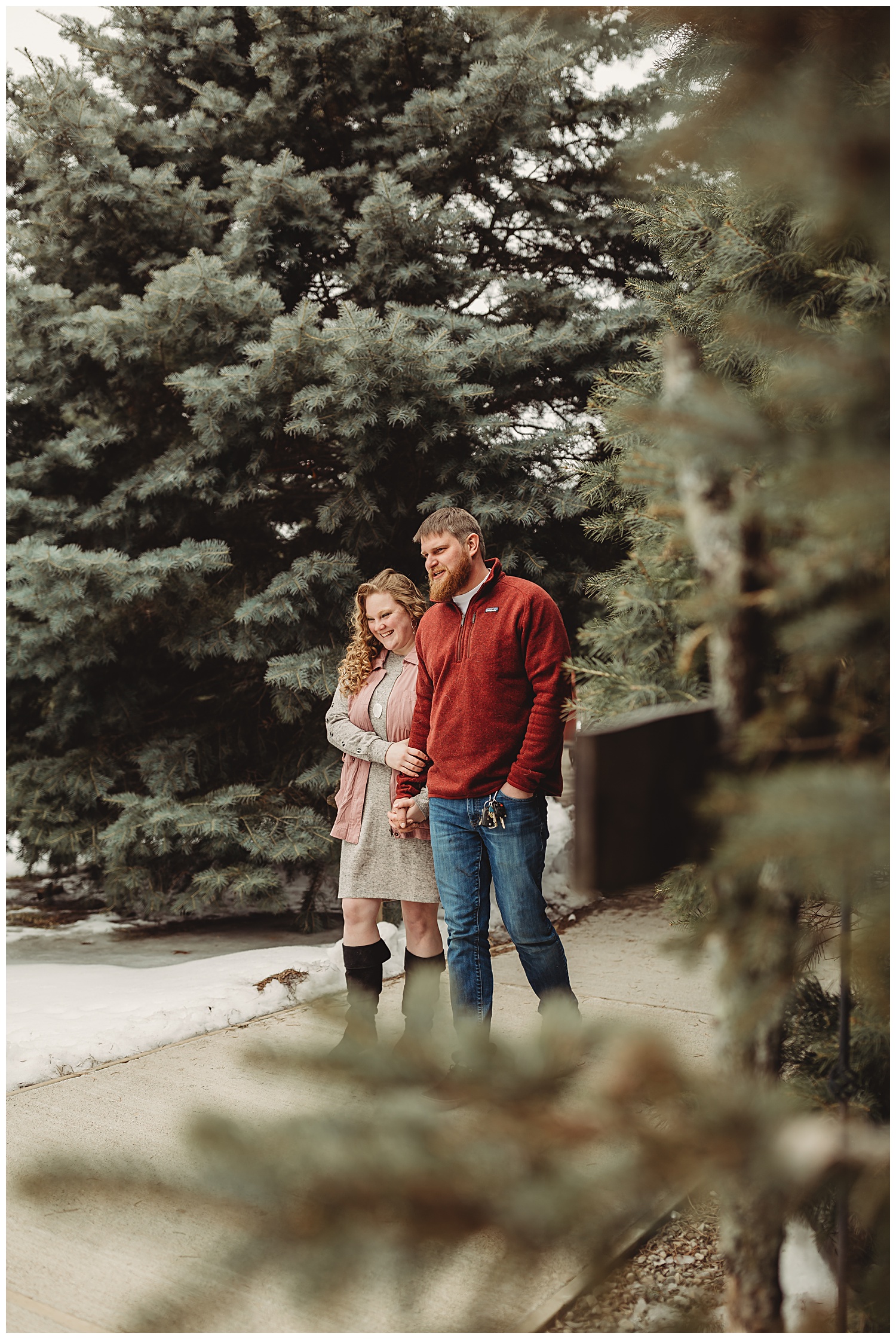 Peacock Road Family Farm Laingsburg MIchigan Winter Engagement Session_1331.jpg