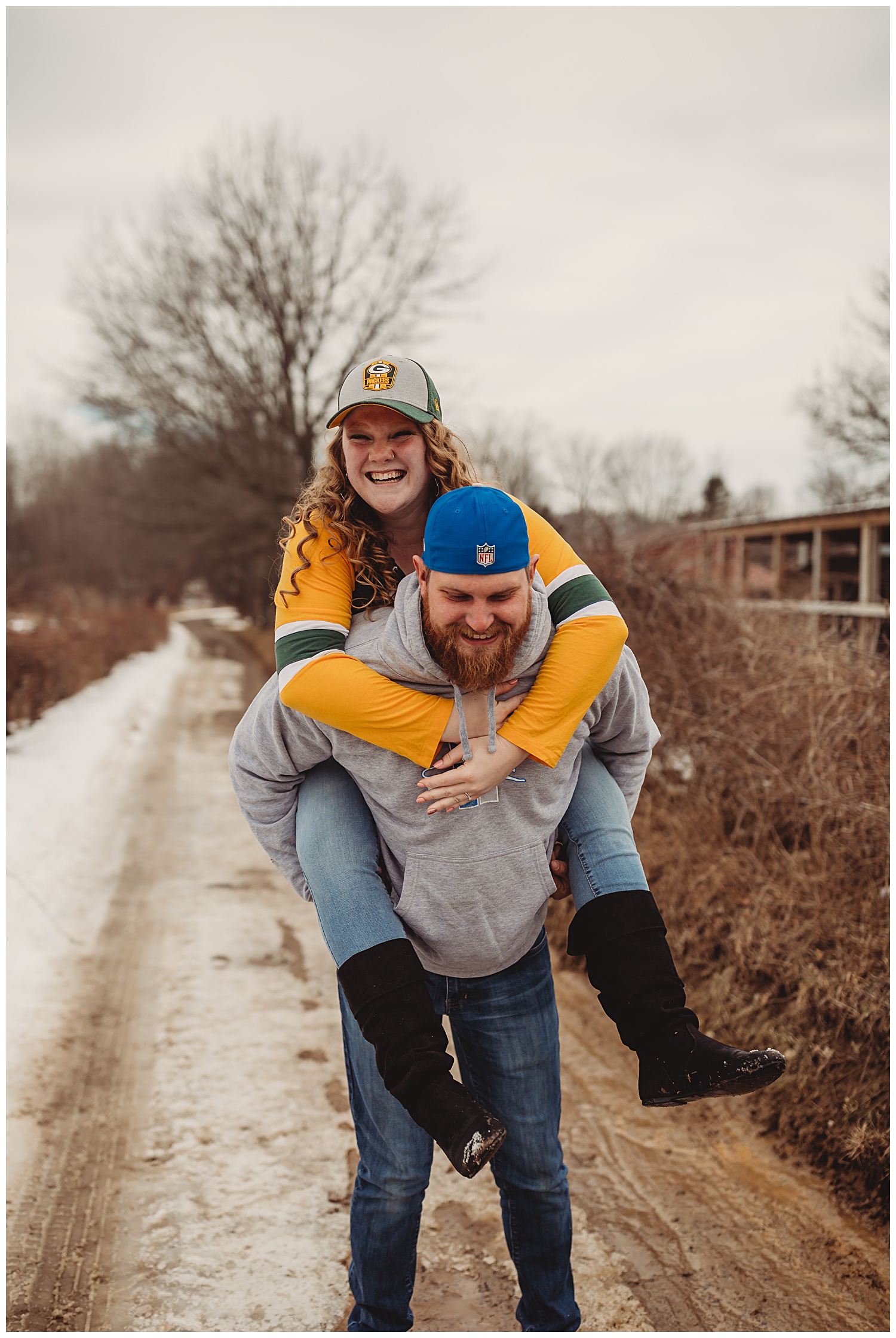 Peacock Road Family Farm Laingsburg MIchigan Winter Engagement Session_1338.jpg