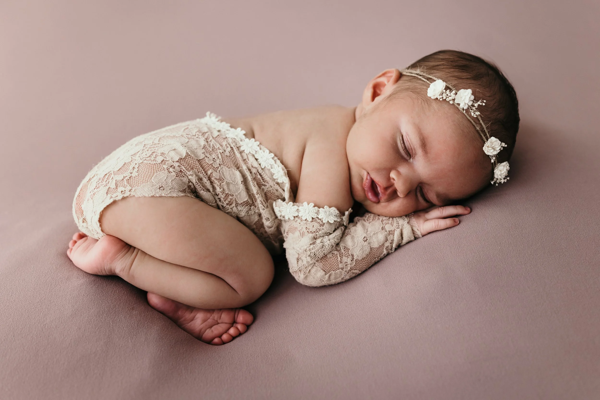 Taryn + Phil Newborn-3.jpg