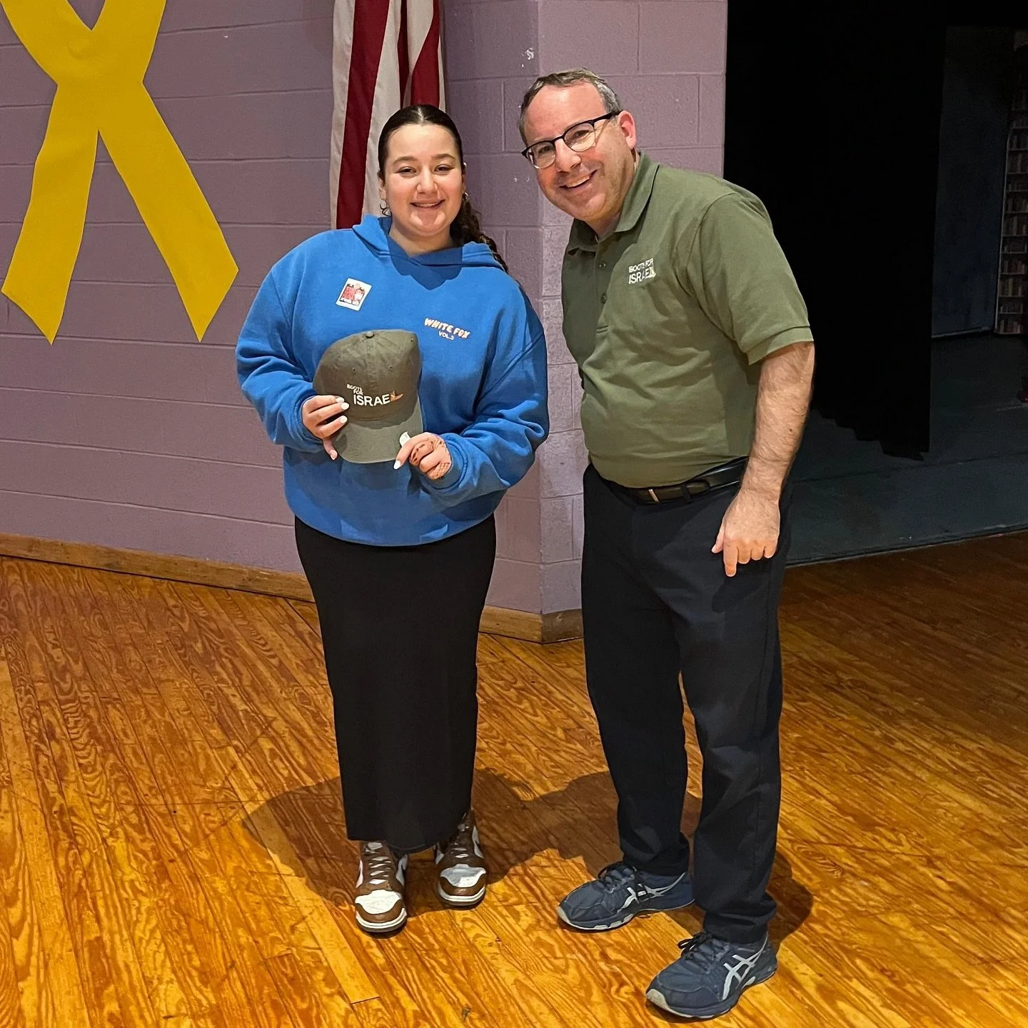 At Sulam, our students take pride in being active members of their school community. Congratulations to our 10th grade Sulam student who was recognized by Boots for Israel founder Yakir Wachstock for raising the highest amount in this year&rsquo;s fu