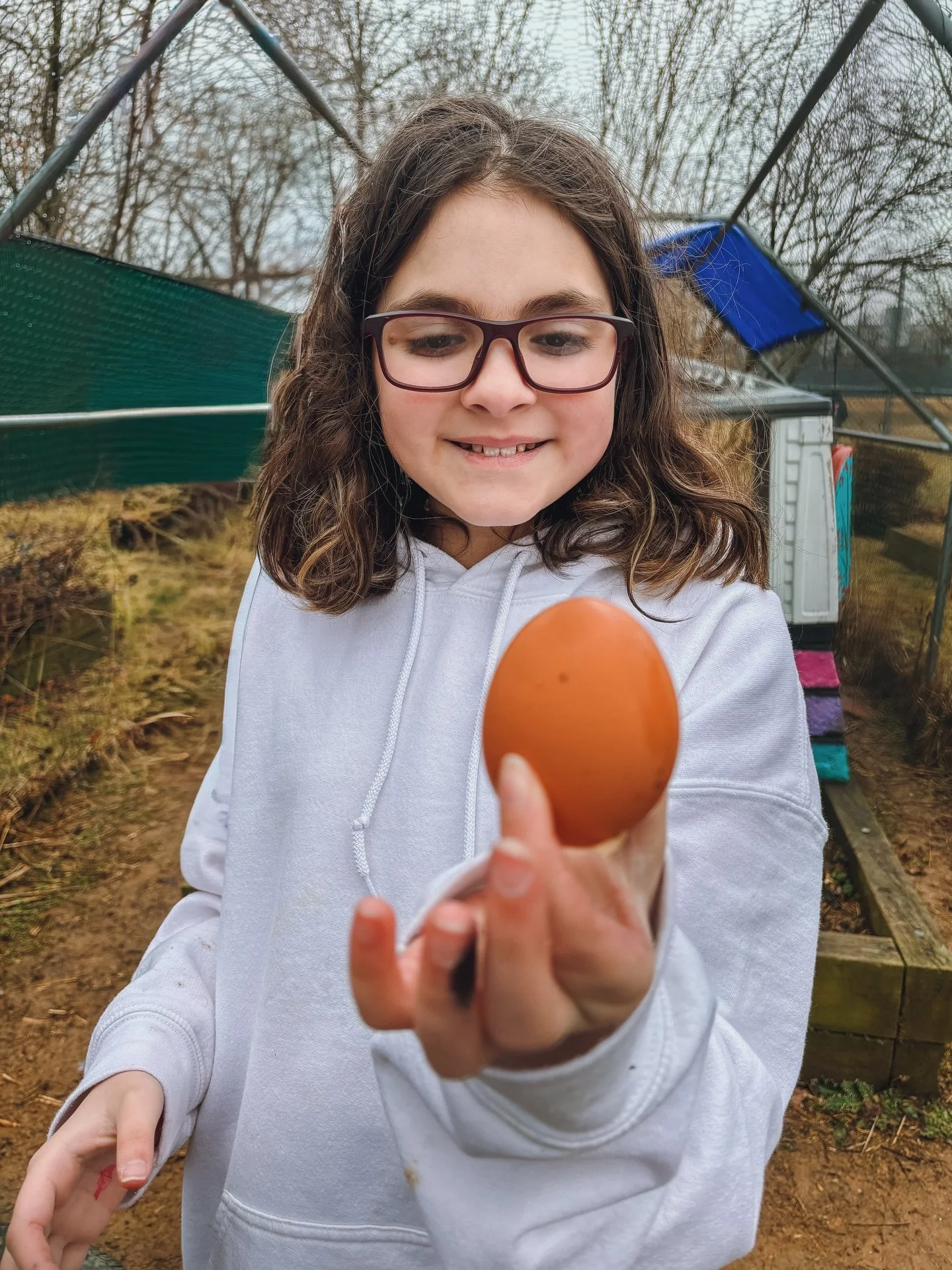 An egg-straordinary moment in Chicken Tenders Club 🥚🐔

During Chicken Tenders Club, one of the chickens laid an egg right in front of the students! Even more incredible, it happened in the final ten minutes of the last day of the elective session. 