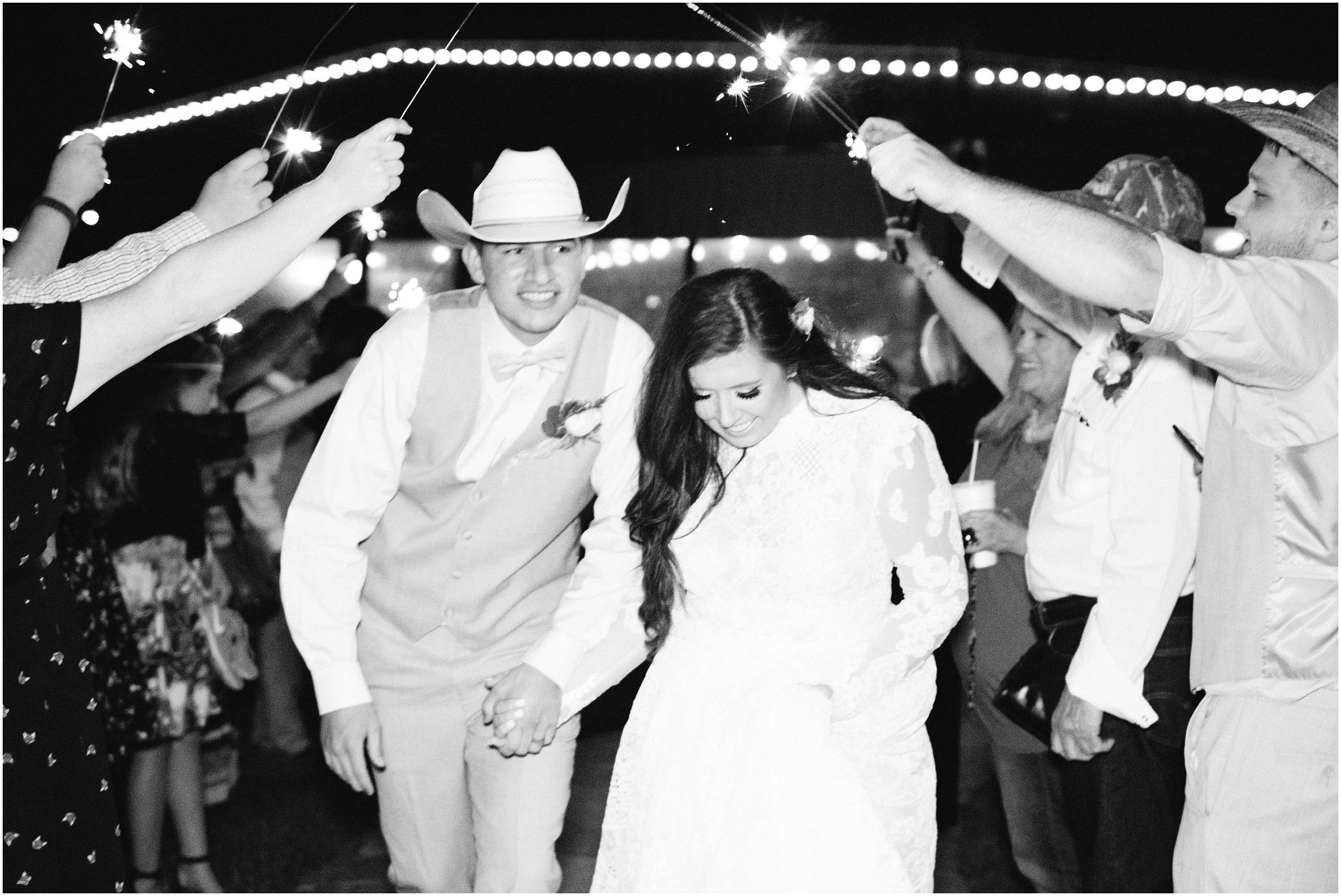 blush_rock_lake_ranch_spring_college_station_wedding_0291.jpg