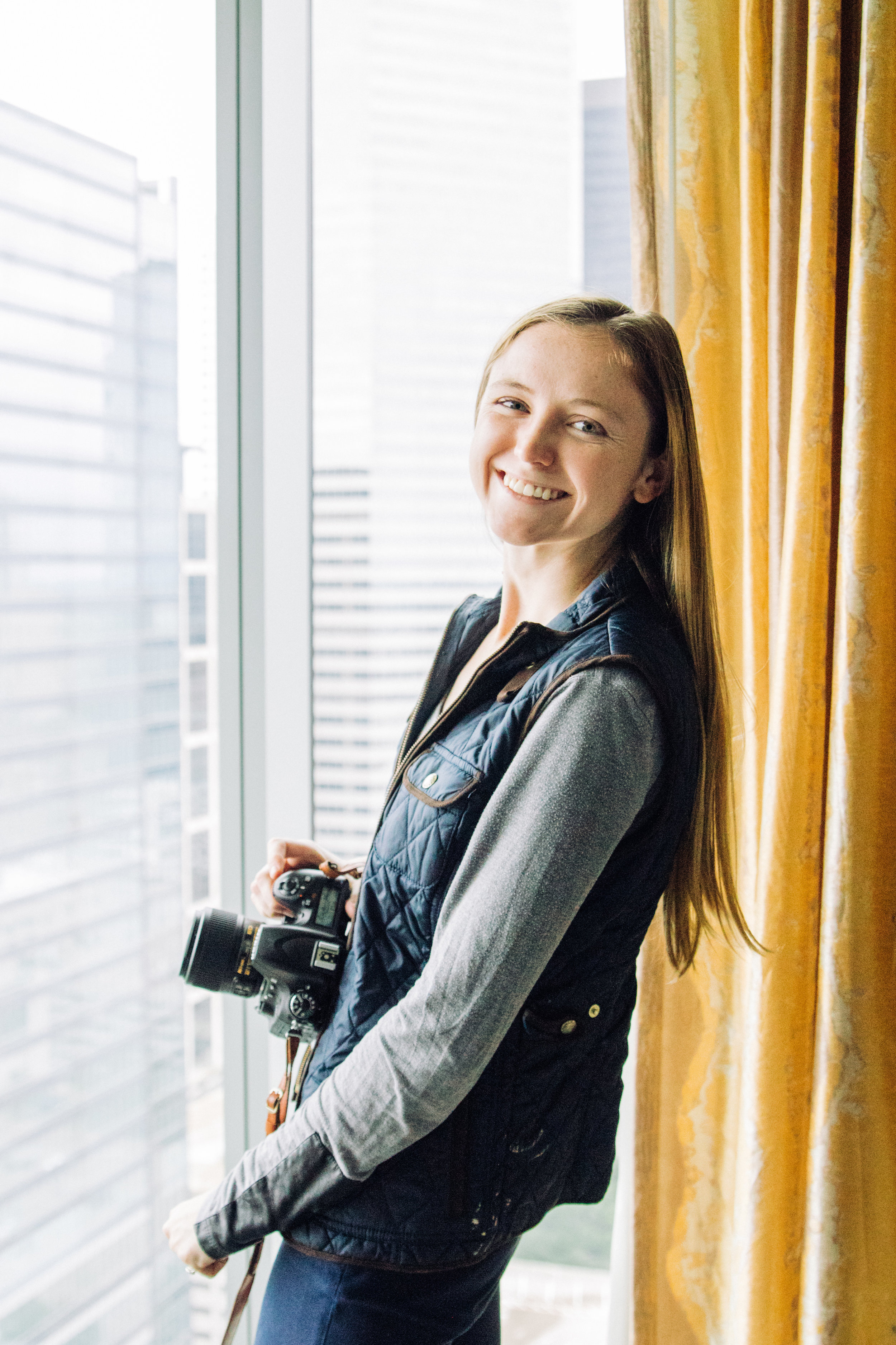 My beautiful second shooter who graciously tests the light for me a million times in a wedding day and takes most of the BTS shots!!