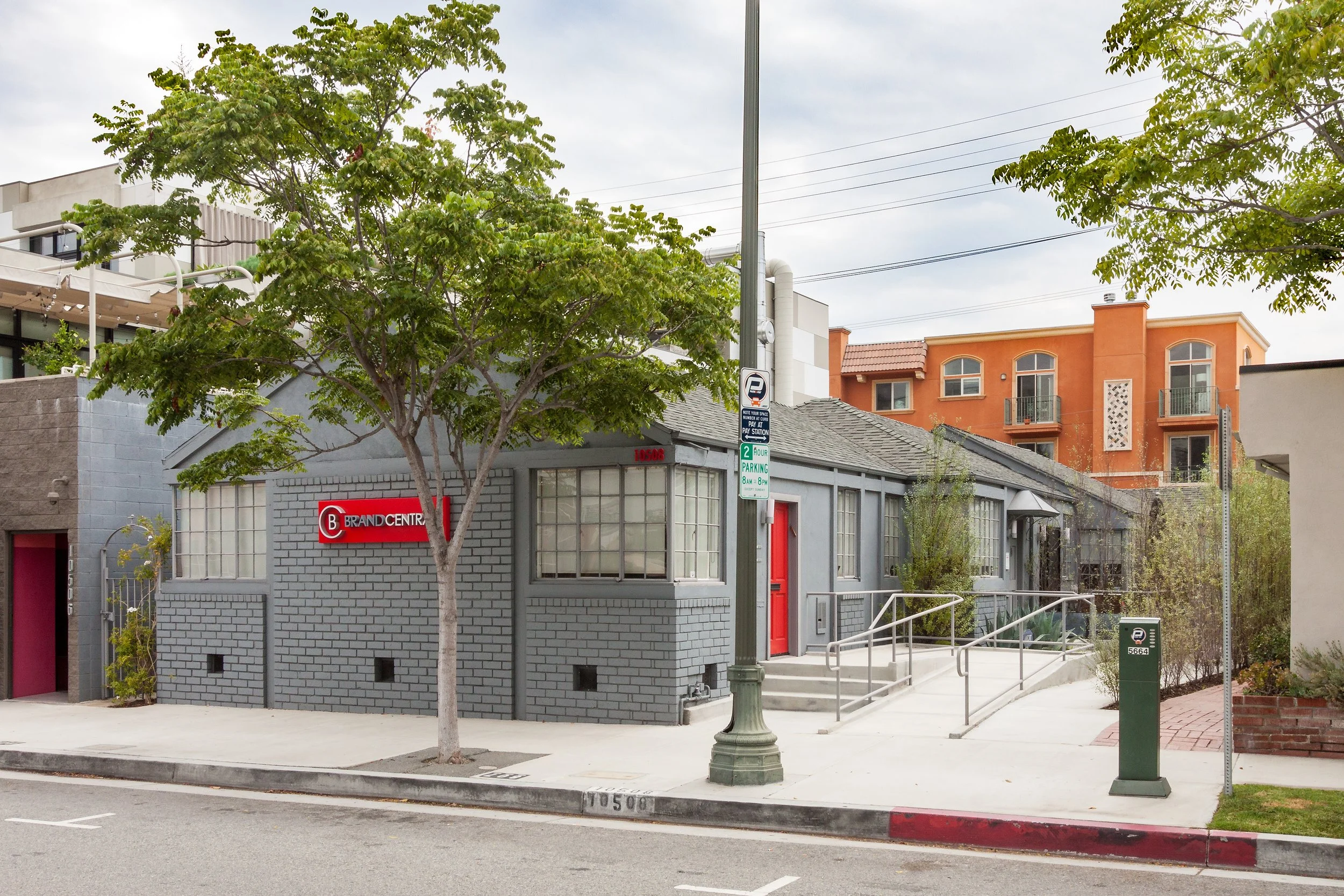 10508 Santa Monica Blvd, Santa Monica, CA, 90025